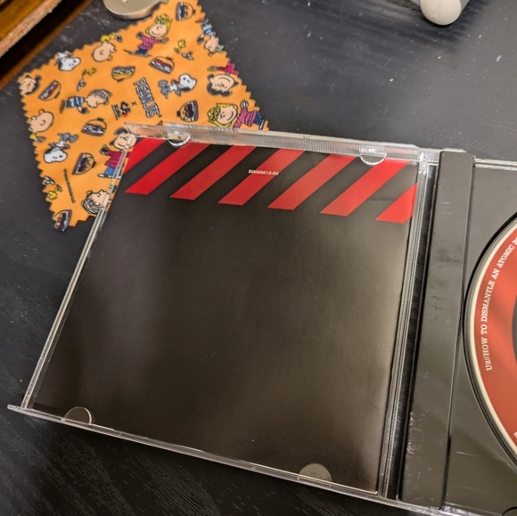 How to Dismantle an Atomic Bomb CD - Black and Red - Picture 4 of 6